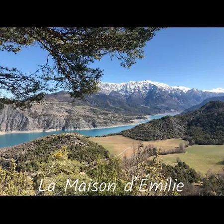 Appartement Maison Emilie La Bréole